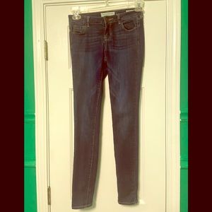 Bullhead Dark Wash "Mid Rise Skinniest" Size 24